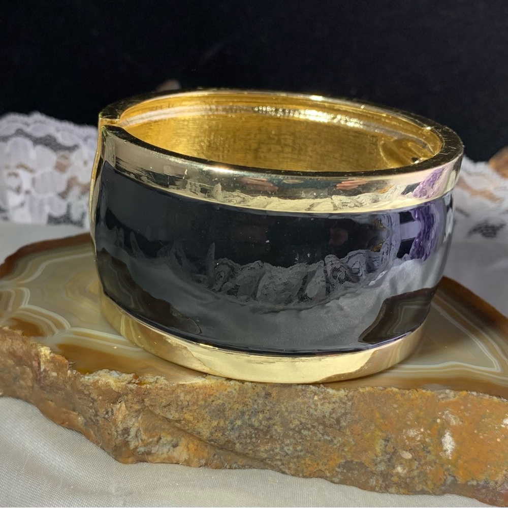 Elegant Gold and Black Enamel Hinged Chunky Bangle Bracelet